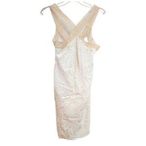 Lela Sky Women's Lace Dress